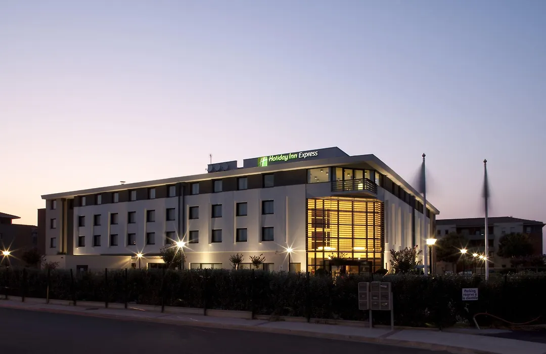 Holiday Inn Express Toulouse Airport By Ihg-1
